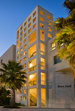 Bren Schol exterior